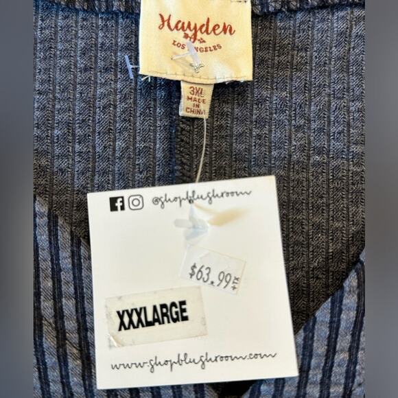 Hayden Women’s XXXL Blue Striped Jumpsuit Button Down and Tie Belt NWT - Picture 4 of 8